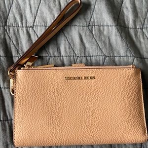 Michael Kors wristlet/wallet